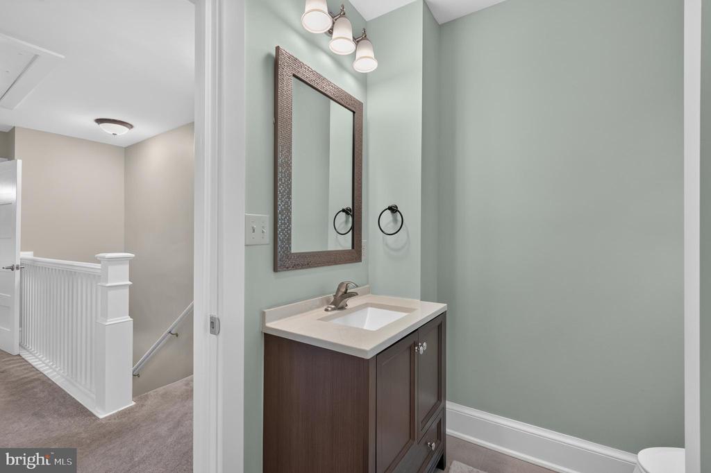 133 W MAIN STREET 1