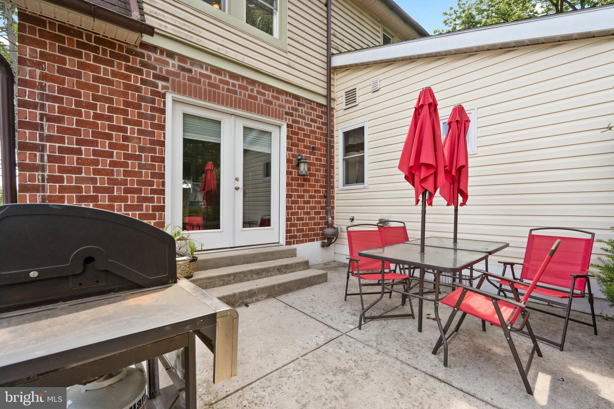 133 W MAIN STREET 1