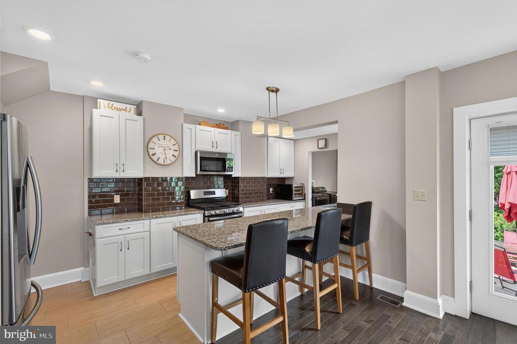 133 W MAIN STREET 1