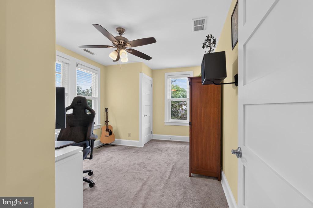 133 W MAIN STREET 1