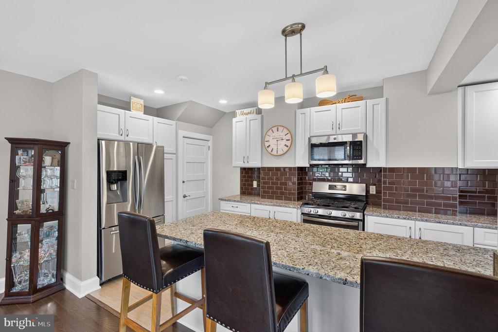 133 W MAIN STREET 1