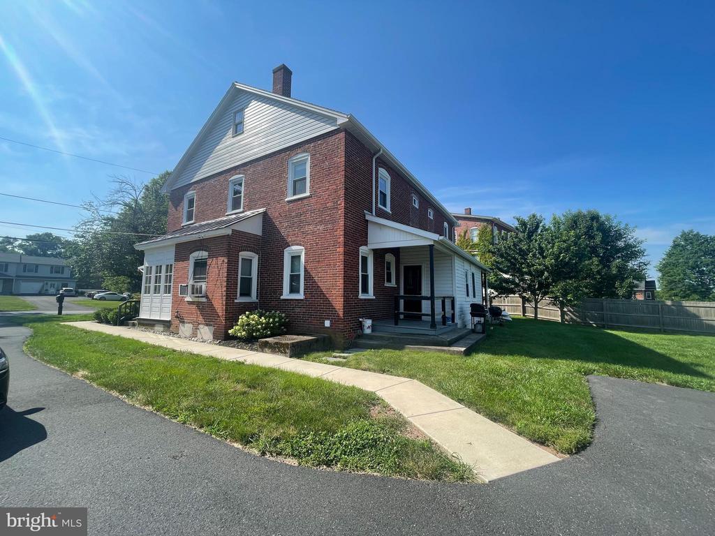 233 MORWOOD ROAD