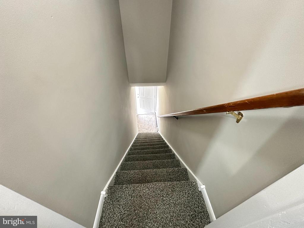 1301 N GRAVEL PIKE Unit: B