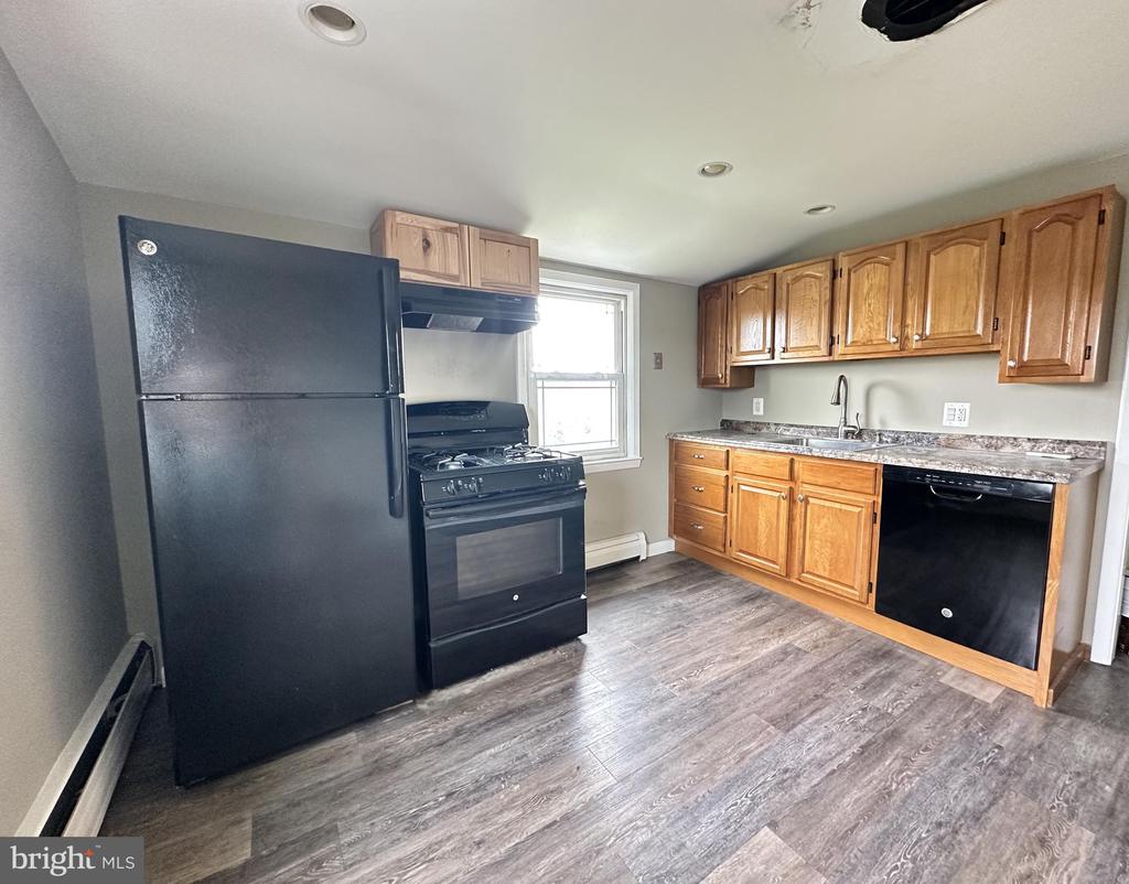 1301 N GRAVEL PIKE Unit: B