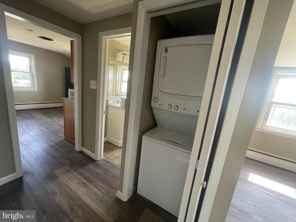 1301 N GRAVEL PIKE Unit: B