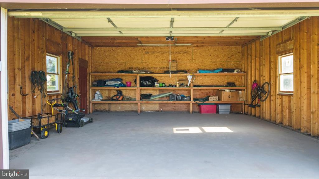 735 E TOWNSHIP LINE ROAD