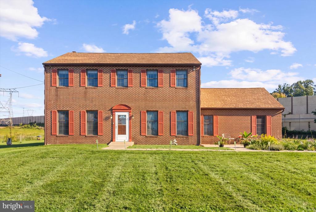 735 E TOWNSHIP LINE ROAD