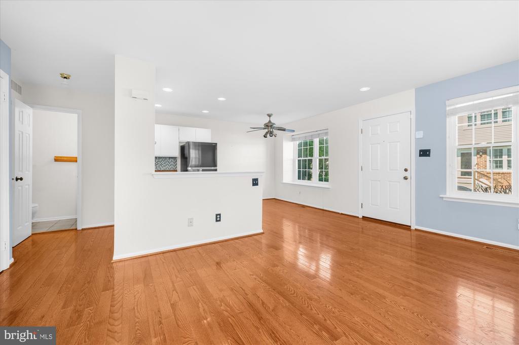 509 CRYSTAL LANE Unit: 23-B