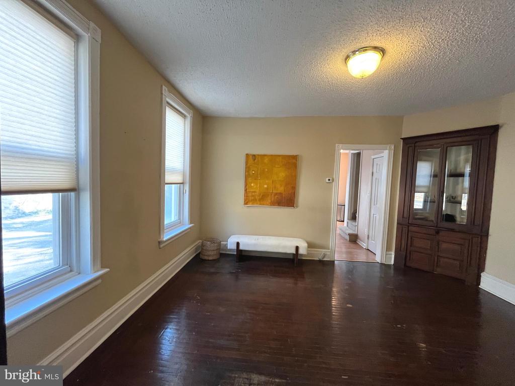 360 E CHURCH LANE