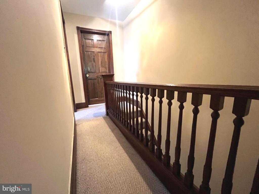 360 E CHURCH LANE