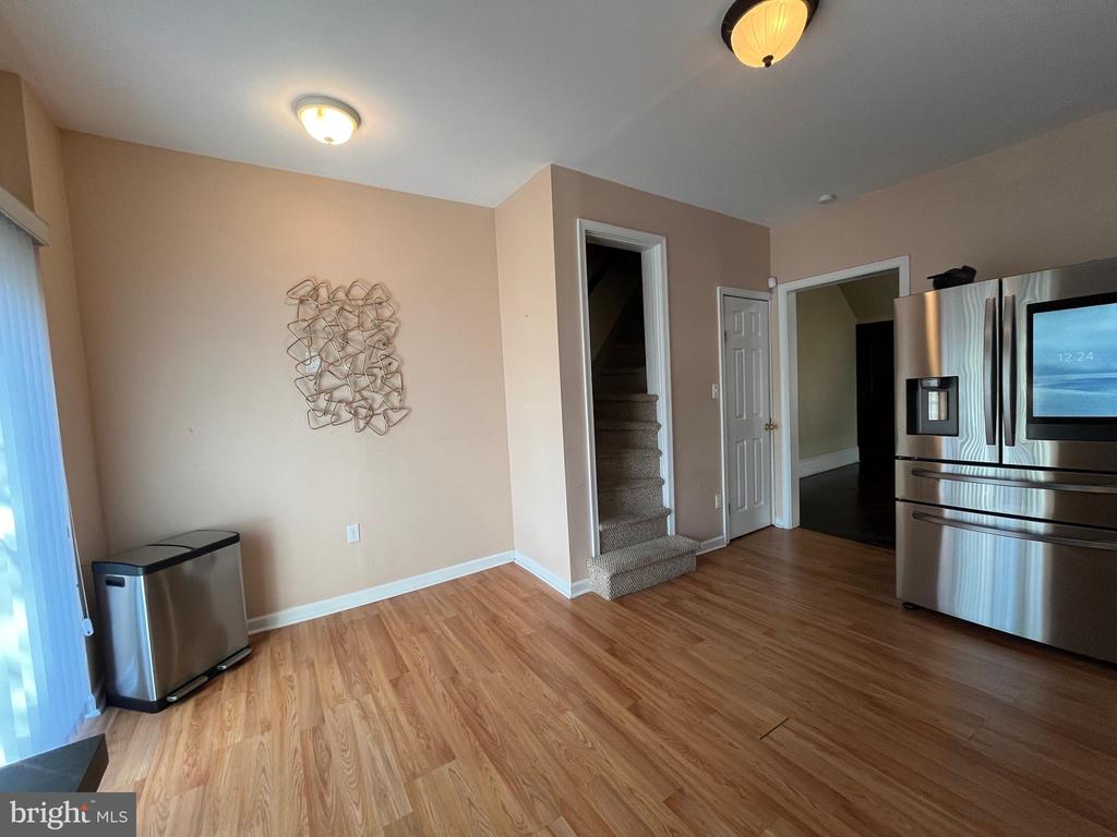 360 E CHURCH LANE