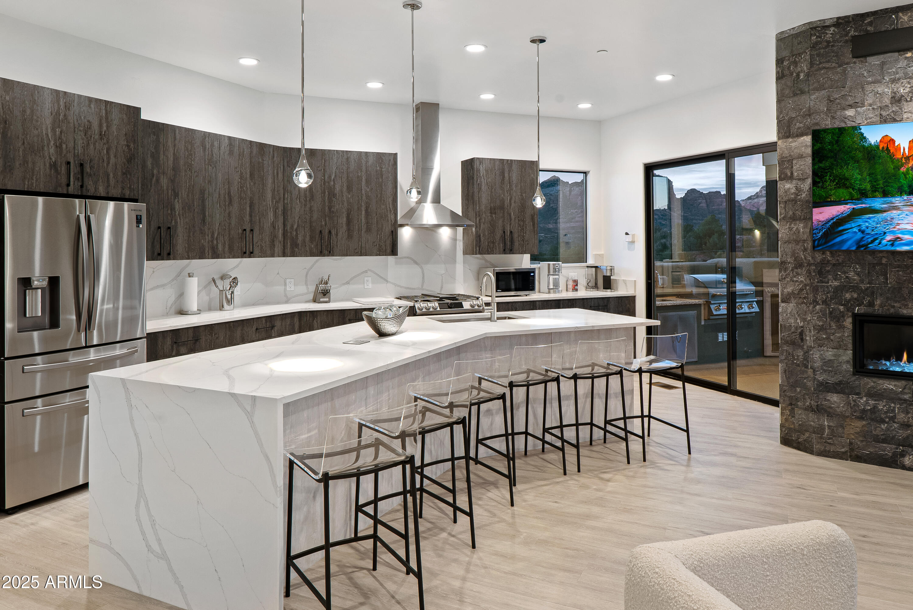 180 Manzanita Lane