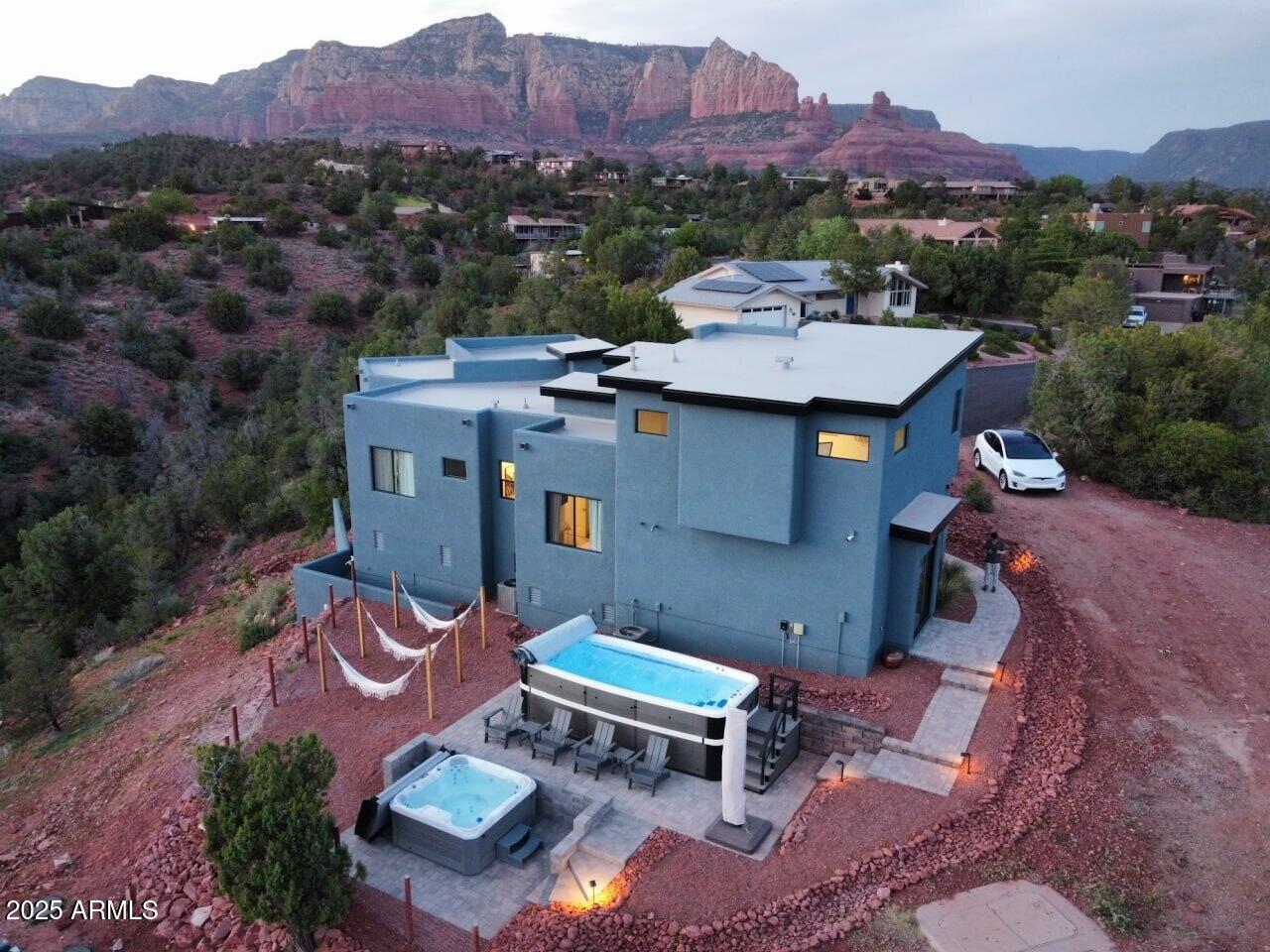 180 Manzanita Lane