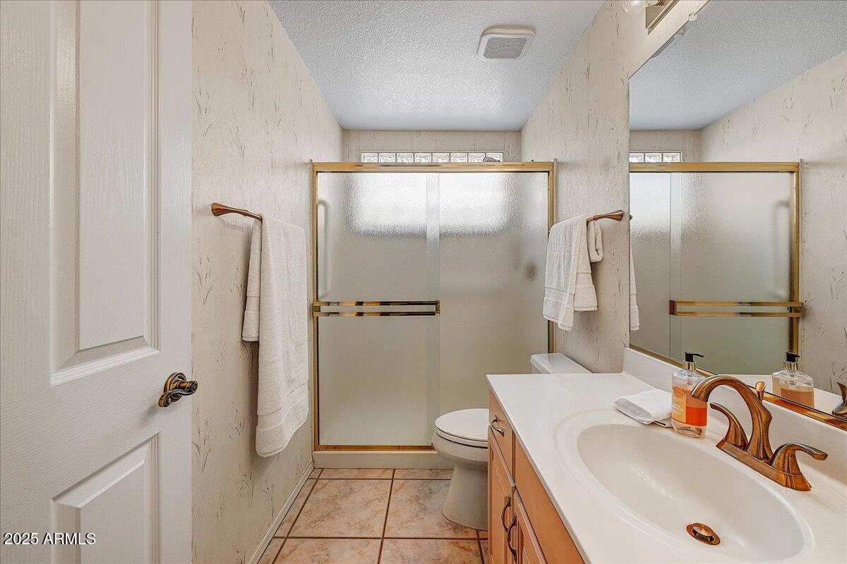 8502 W TOPEKA Drive