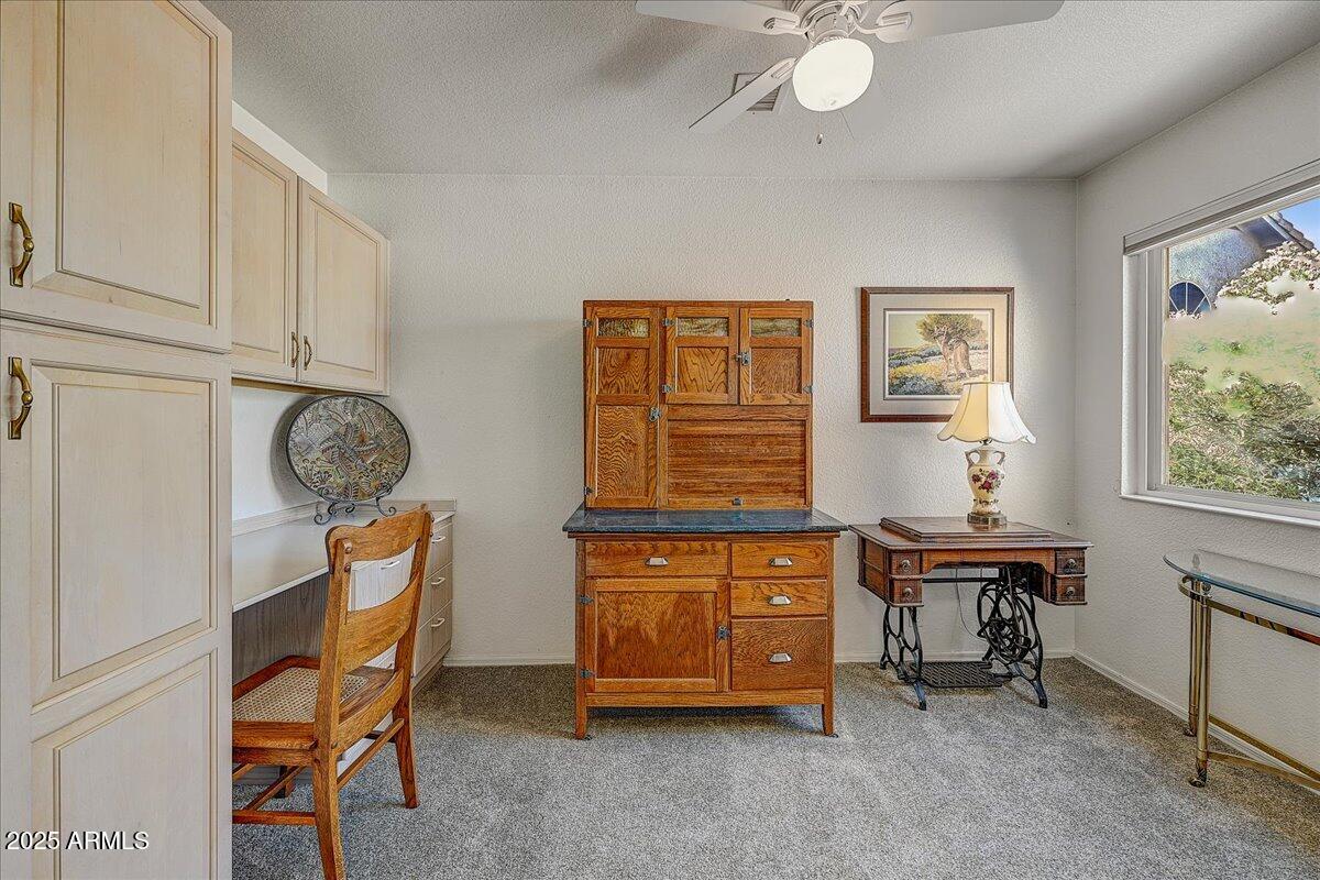 8502 W TOPEKA Drive