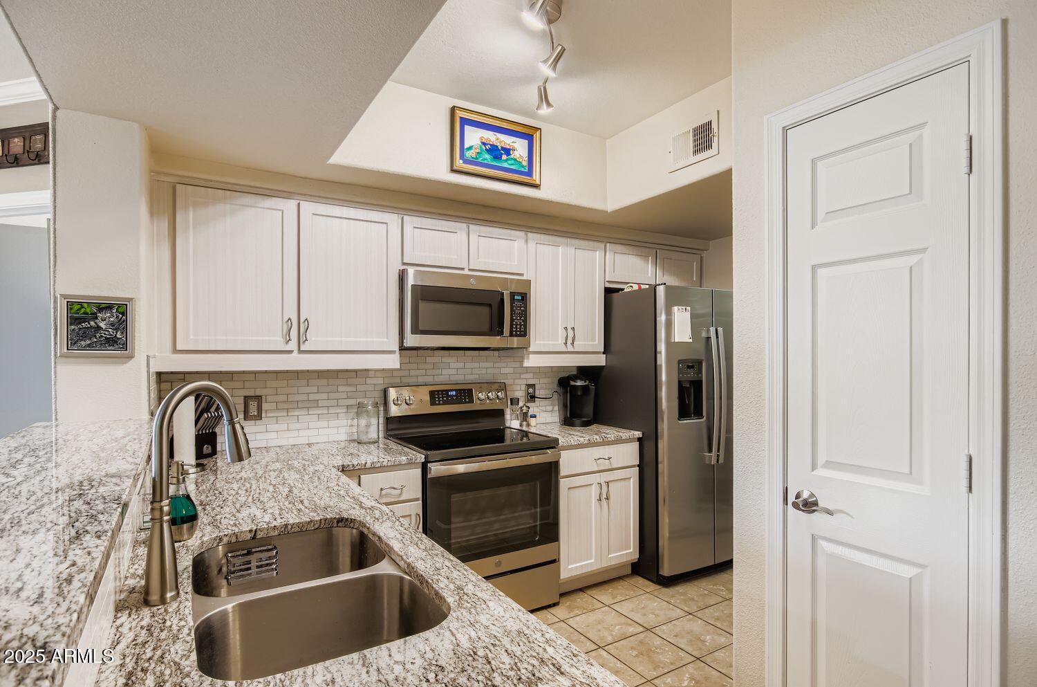 15095 N THOMPSON PEAK Parkway 1005