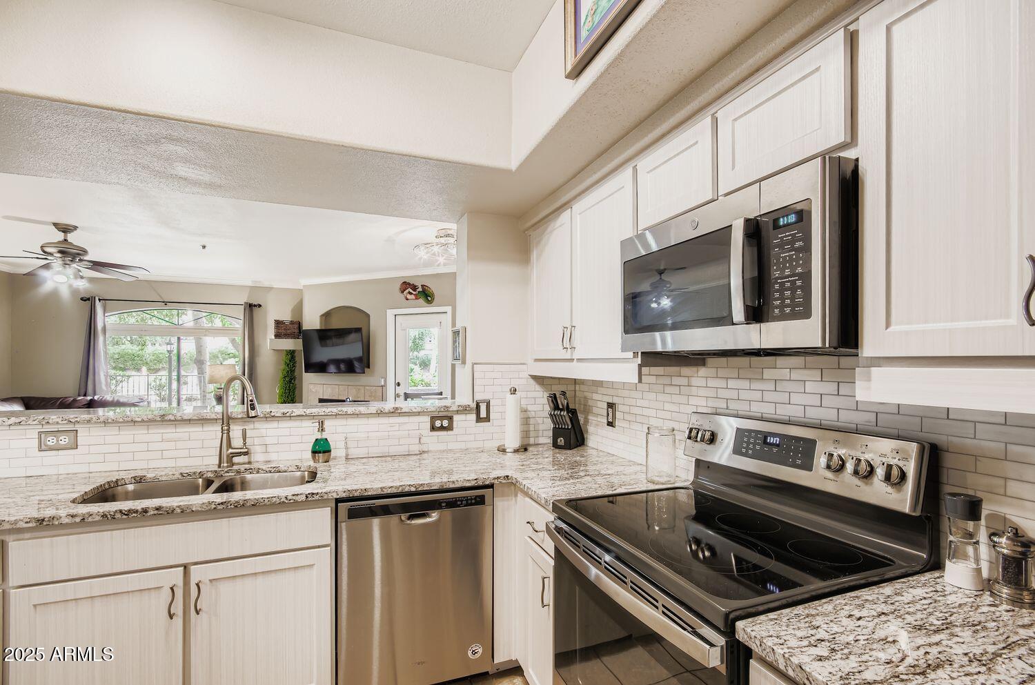 15095 N THOMPSON PEAK Parkway 1005