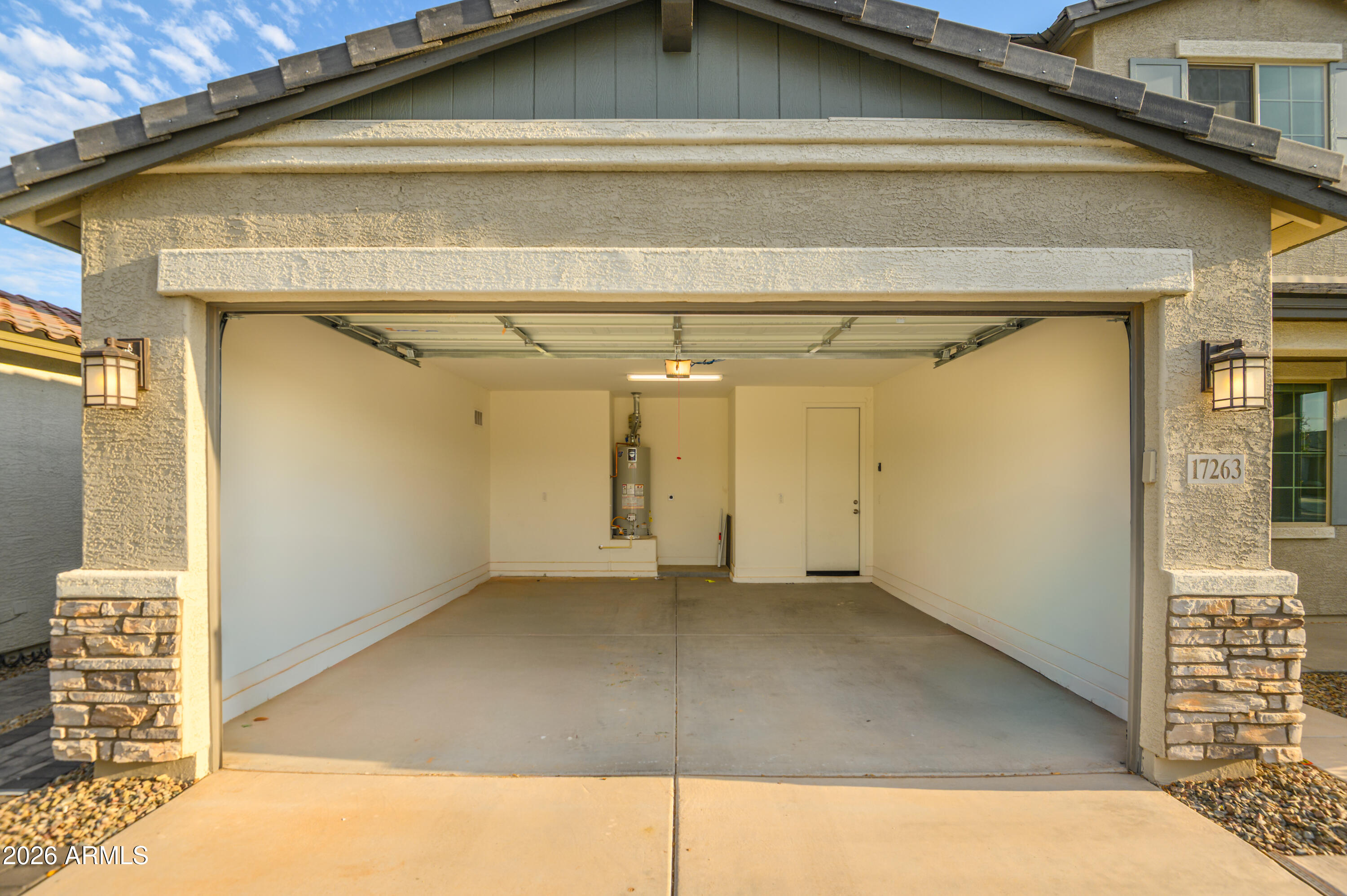 17263 W CORRINE Drive