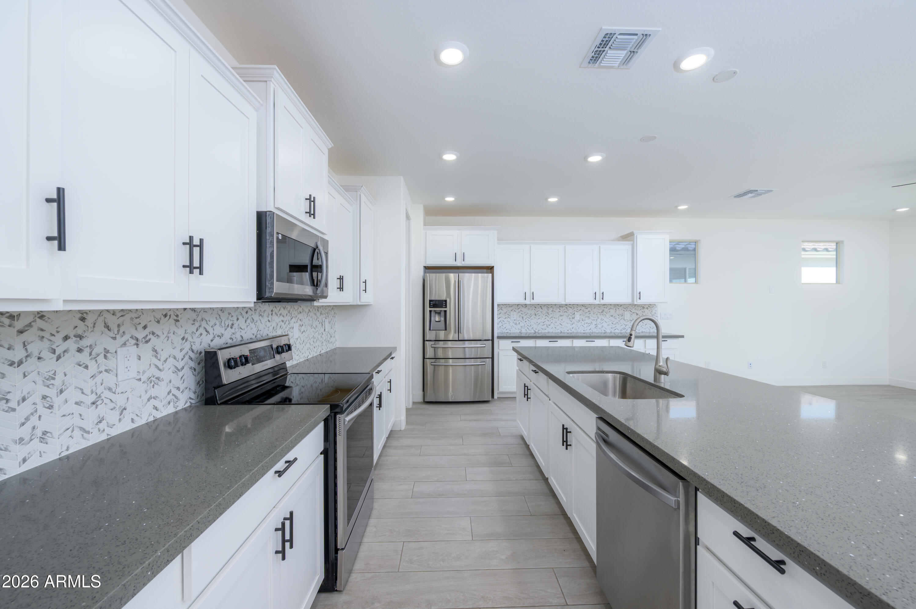 17263 W CORRINE Drive