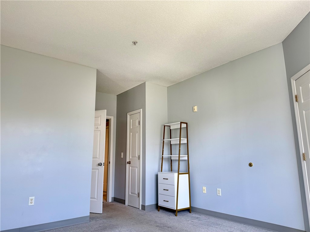 106 Mill Street 102