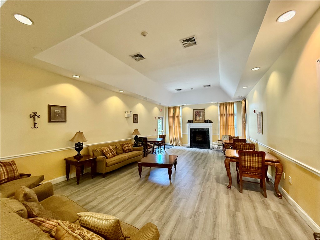 106 Mill Street 102