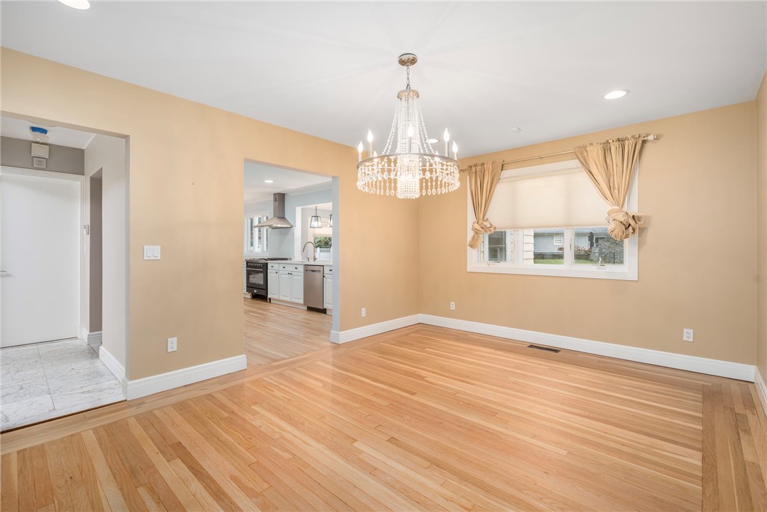 275 Meshanticut Valley Parkway