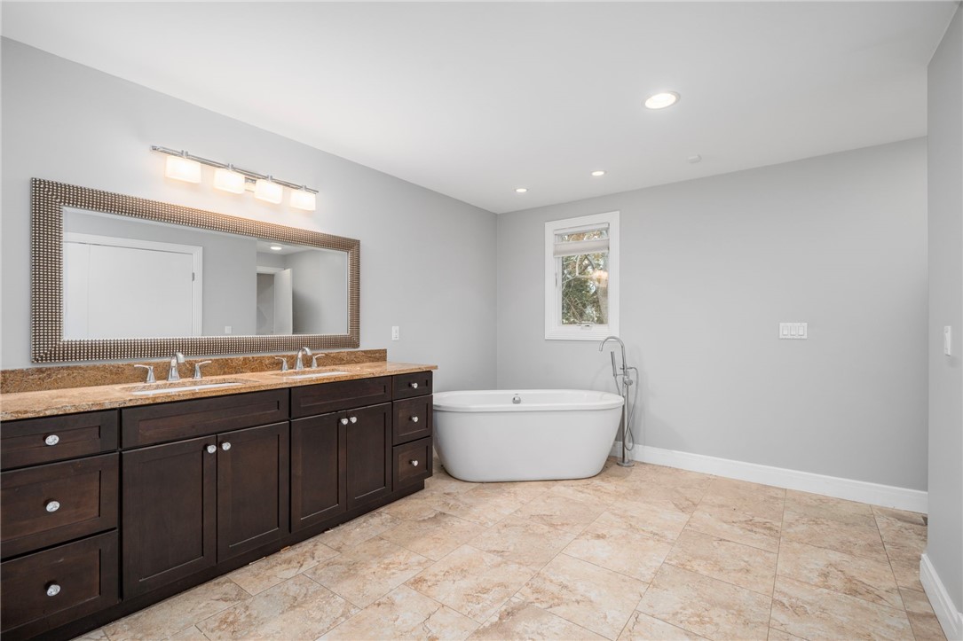 275 Meshanticut Valley Parkway