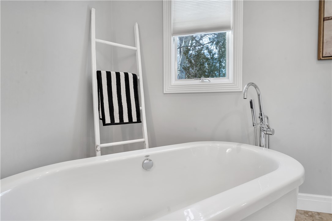 275 Meshanticut Valley Parkway