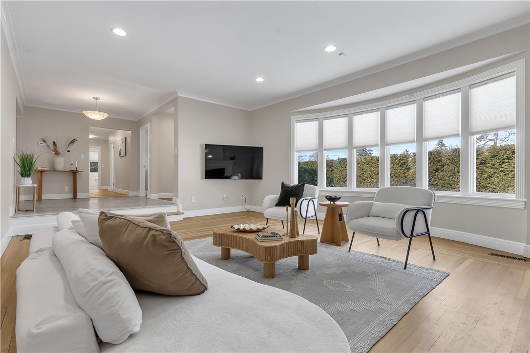 275 Meshanticut Valley Parkway