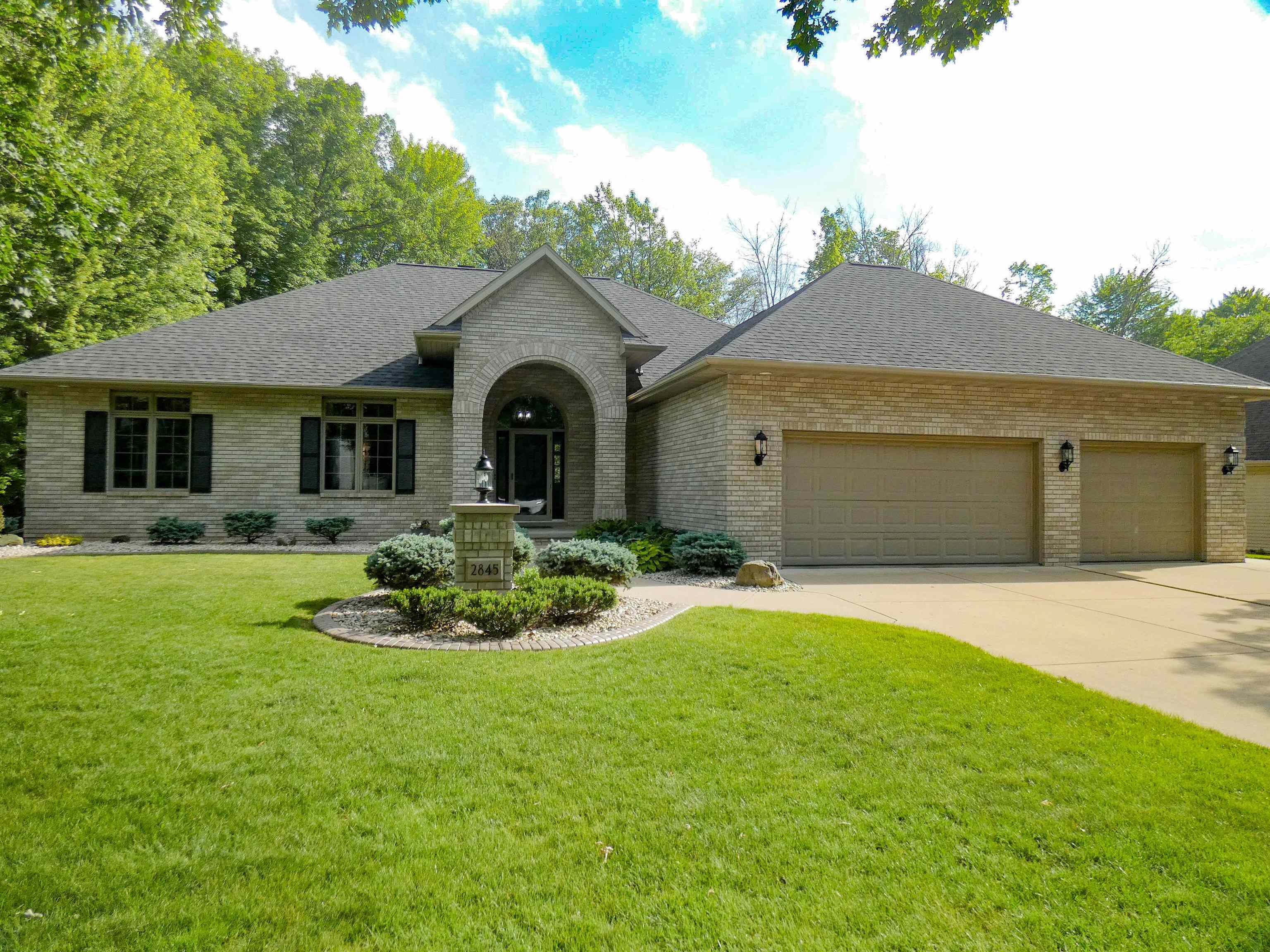 2845 OGDAN WOODS Drive