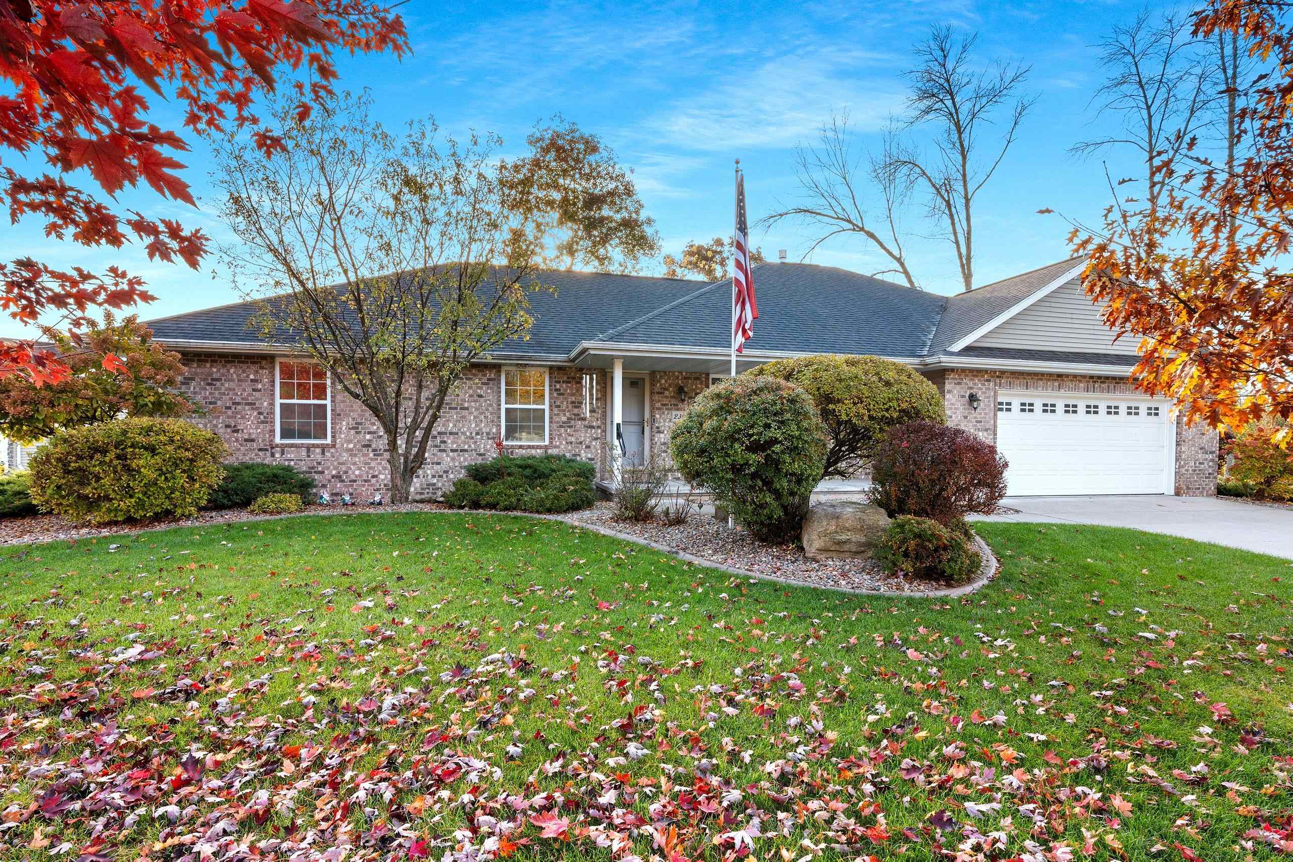 2301 SOUTHERN CROSS Road