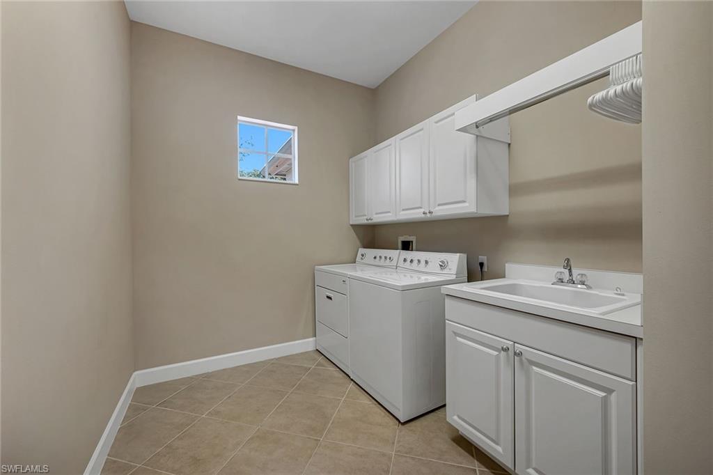 23710 Merano CT Unit: 202
