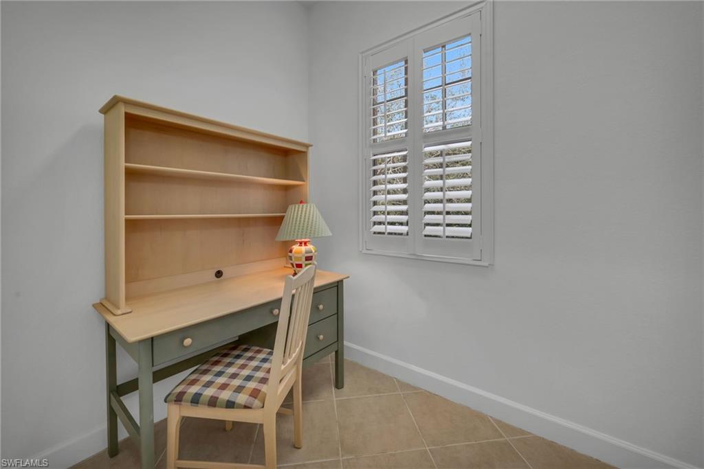 23710 Merano CT Unit: 202