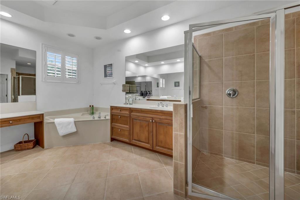 23710 Merano CT Unit: 202