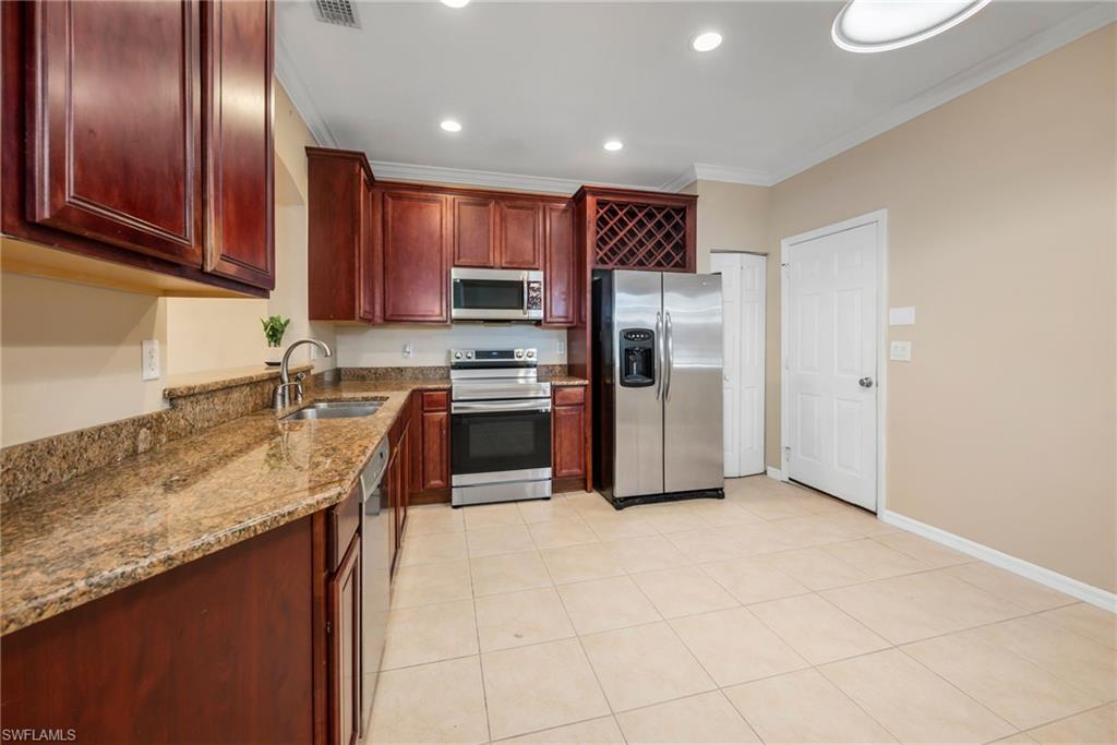 10011 Ravello BLVD