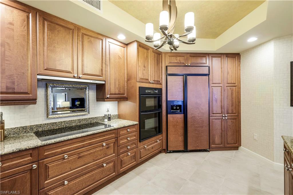 23850 Via Italia CIR # 1005