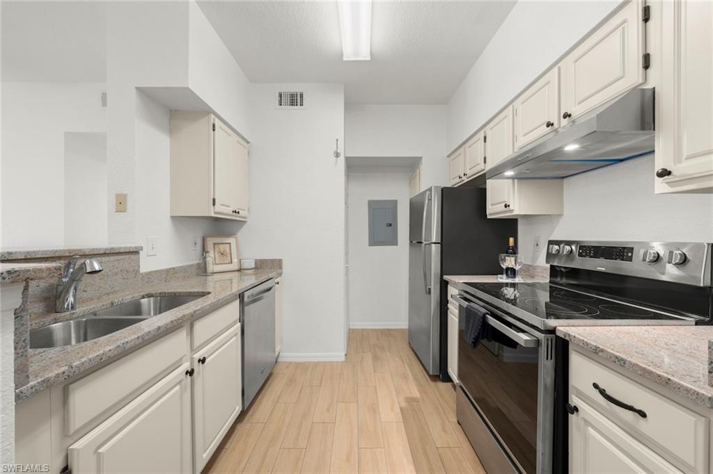 23500 Walden Center DR # 206