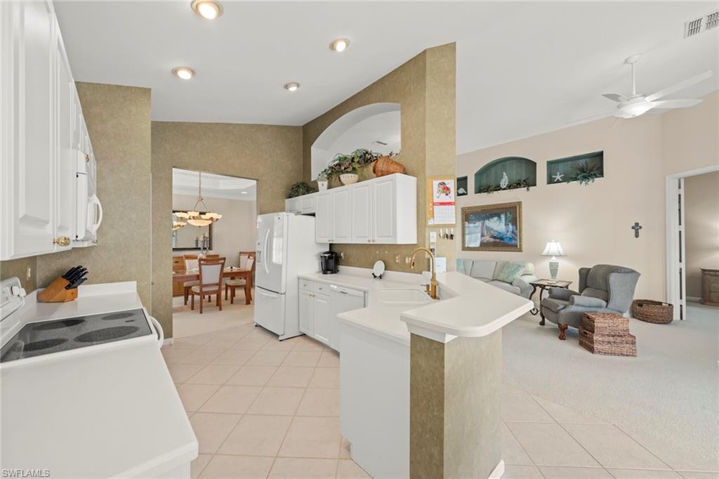 23101 Rosedale DR # 202, ESTERO Unit: 202