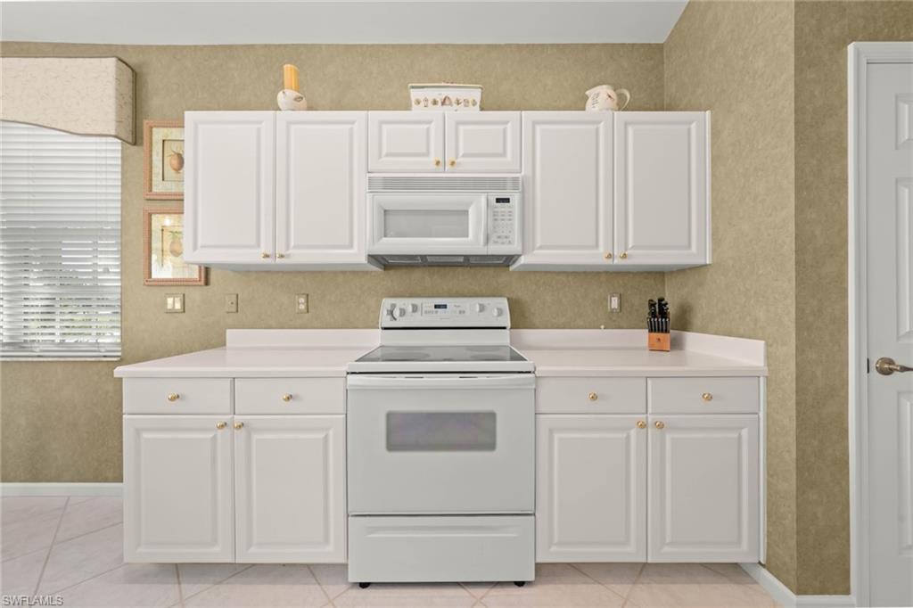 23101 Rosedale DR # 202, ESTERO Unit: 202