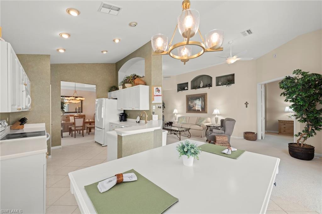 23101 Rosedale DR # 202, ESTERO Unit: 202