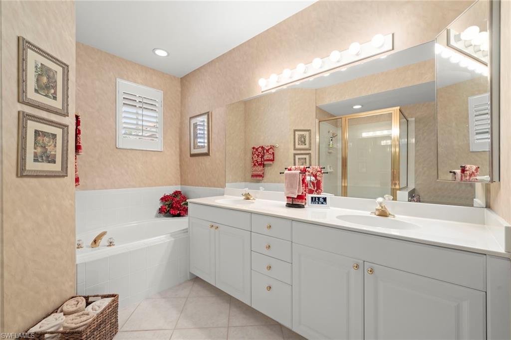 23101 Rosedale DR # 202, ESTERO Unit: 202