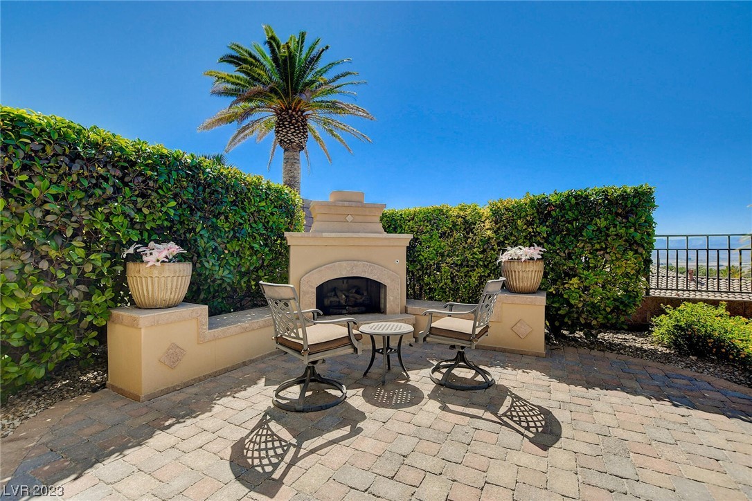 2741 Moliere Court