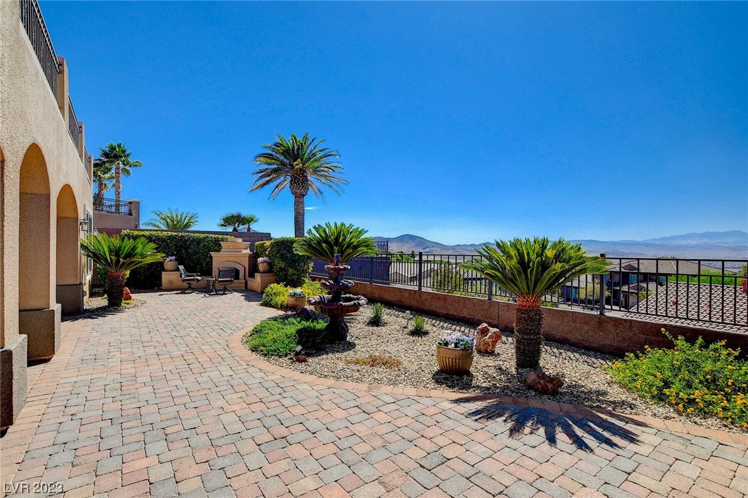 2741 Moliere Court