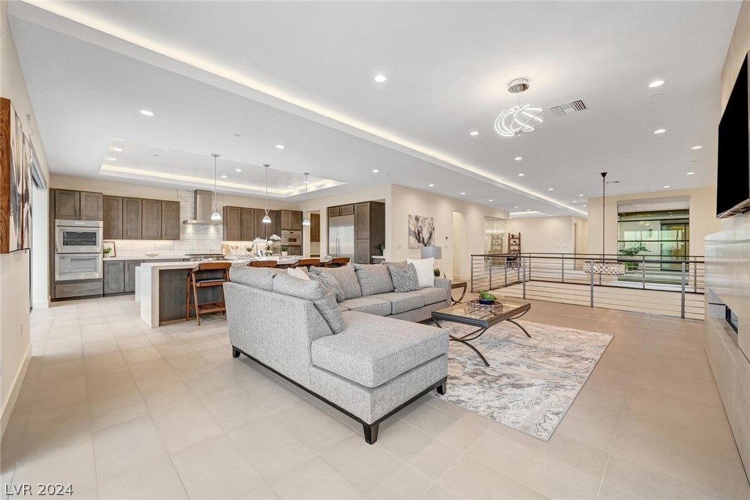 11322 Villa Bellagio Drive