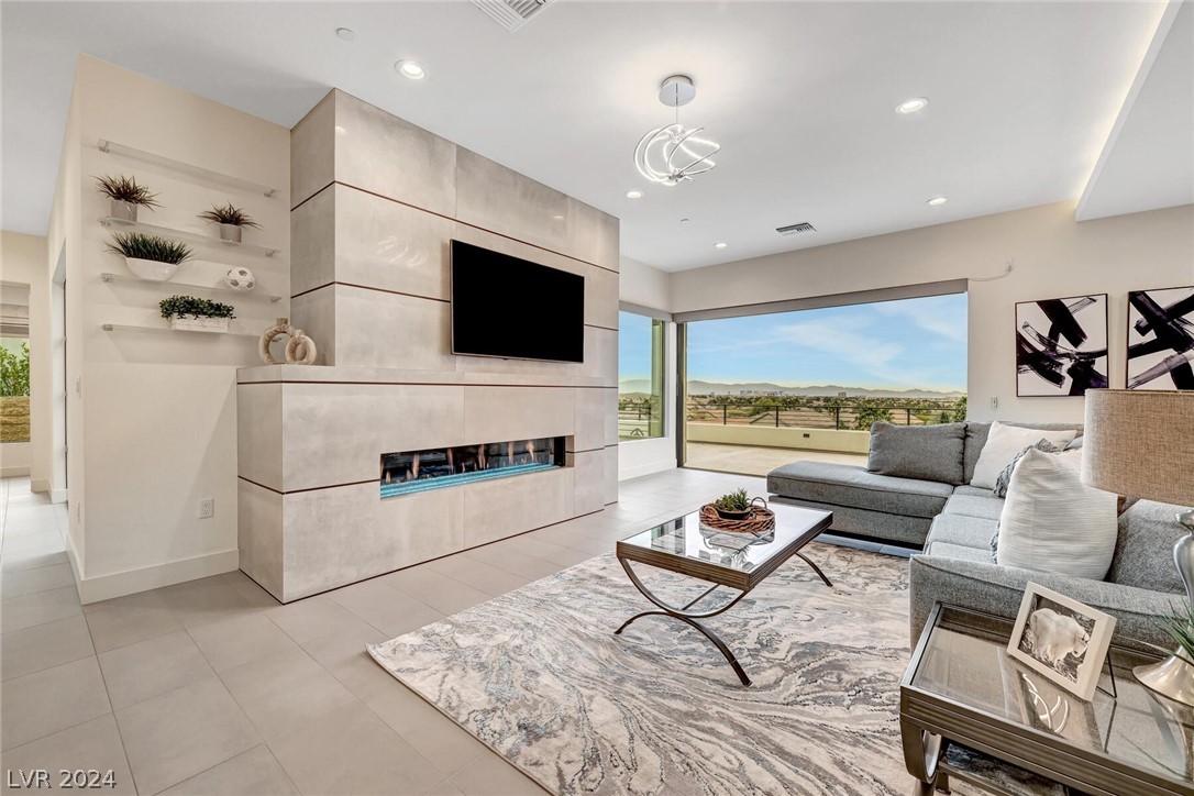 11322 Villa Bellagio Drive