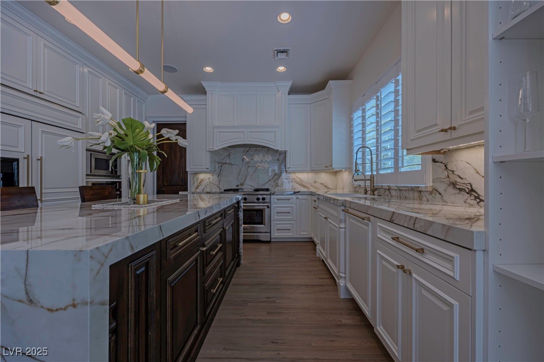 9213 White Tail Drive