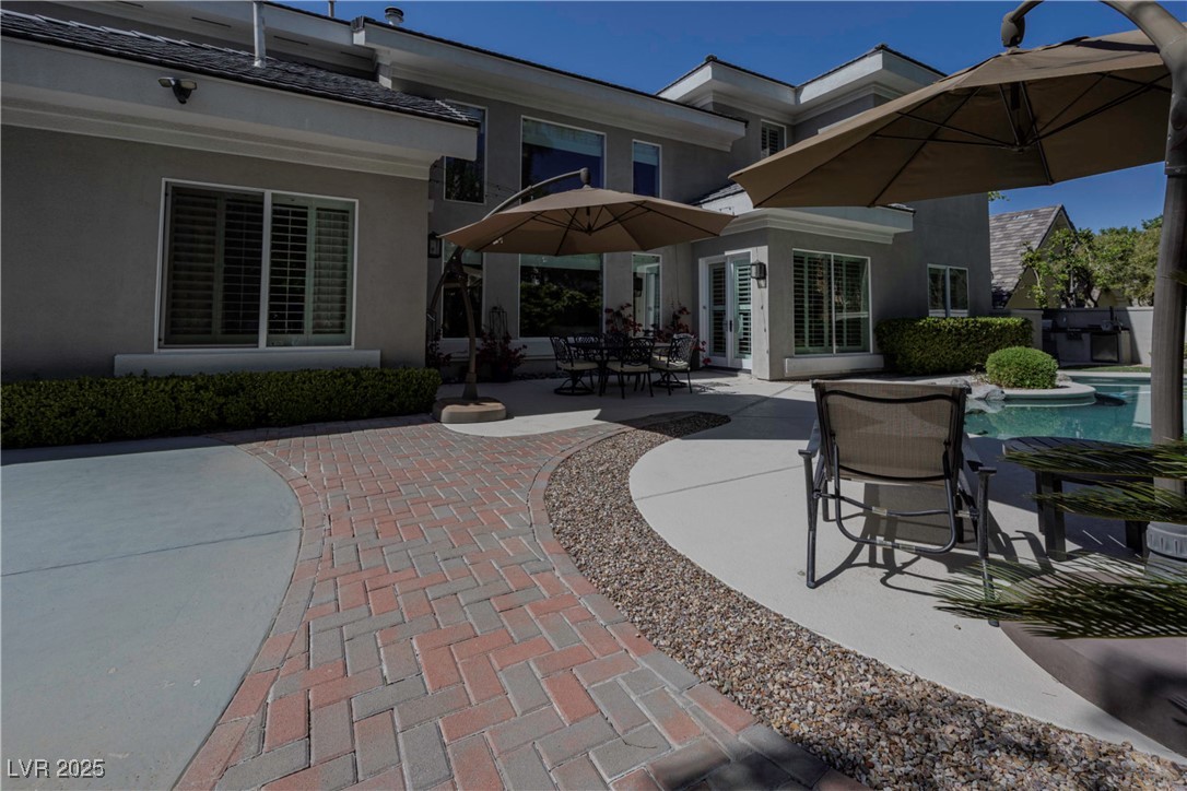 9213 White Tail Drive