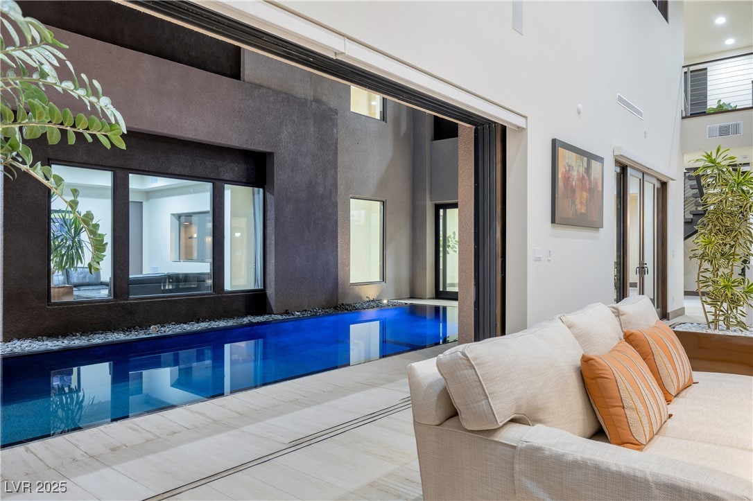 1341 Villa Barolo Avenue