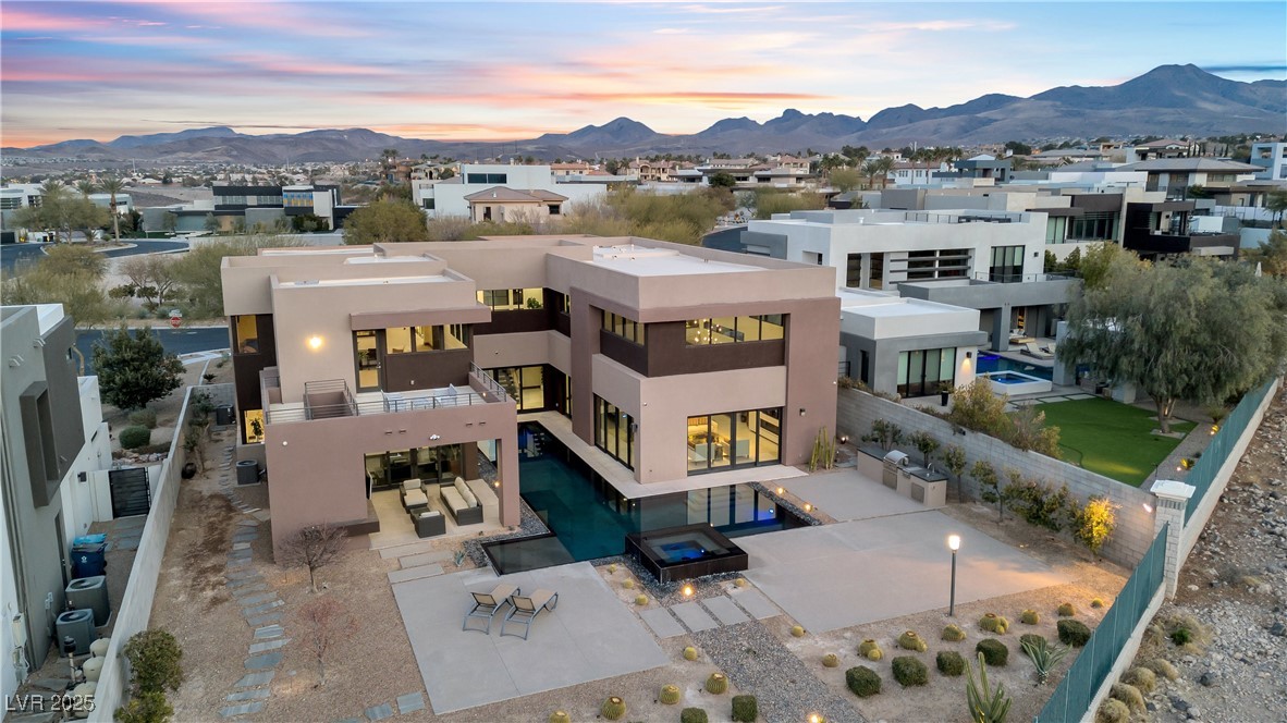 1341 Villa Barolo Avenue