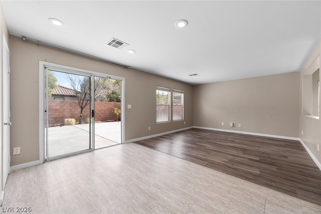 932 Purdy Lodge Street